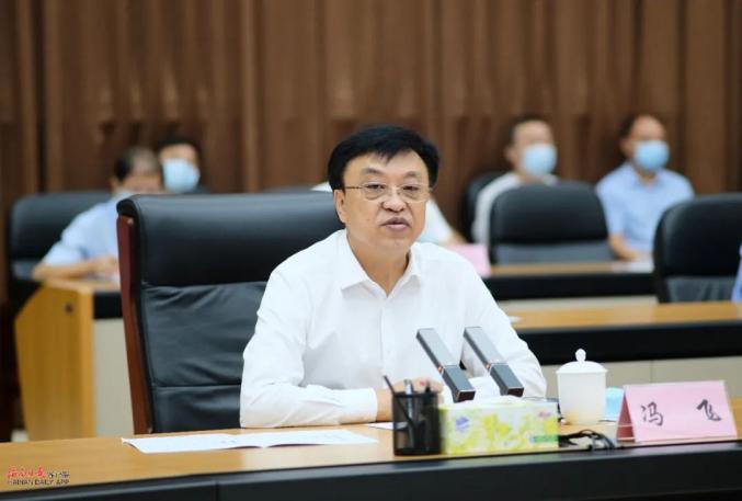冯飞在全省疫情防控工作调度会上指出:采取果断有力措施,以快制快迅速扑灭疫情