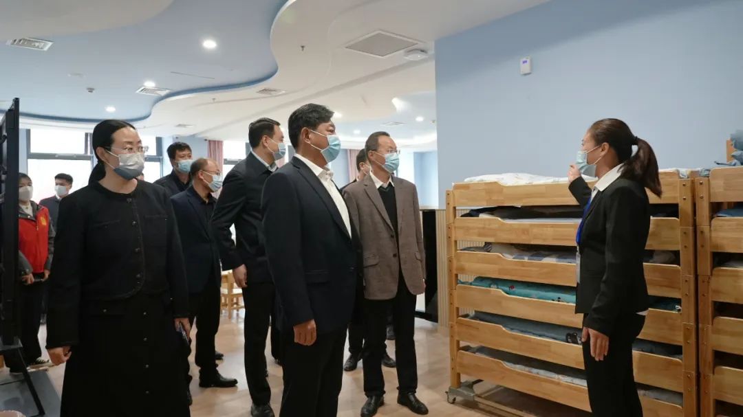 县委书记李春调研雄东片区新建学校开学工作_澎湃号·政务_澎湃新闻-The Paper