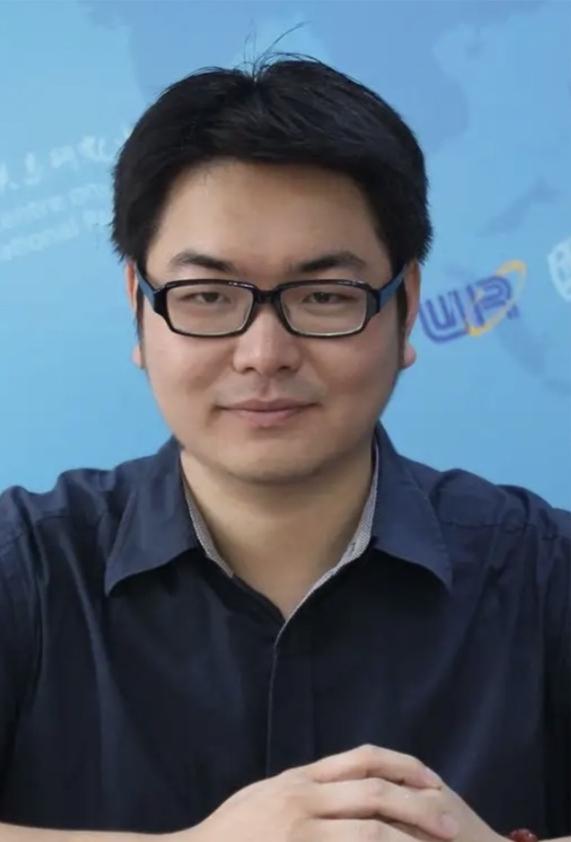 华侨大学国际关系学院副教授黄日涵与华侨大学国际关系学院研究助理郑