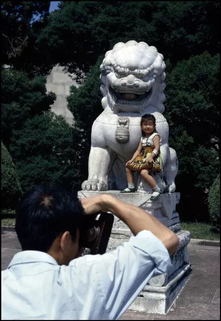 逝者马格南摄影师布鲁诺巴贝他用40年拍下中国颜色