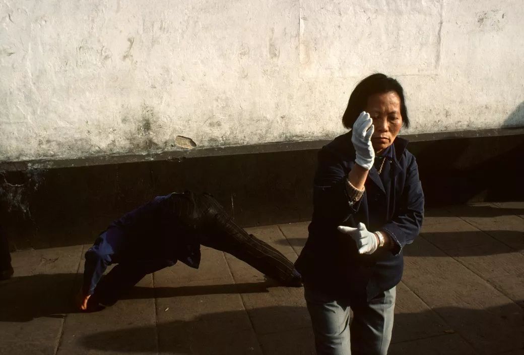 逝者马格南摄影师布鲁诺巴贝他用40年拍下中国颜色