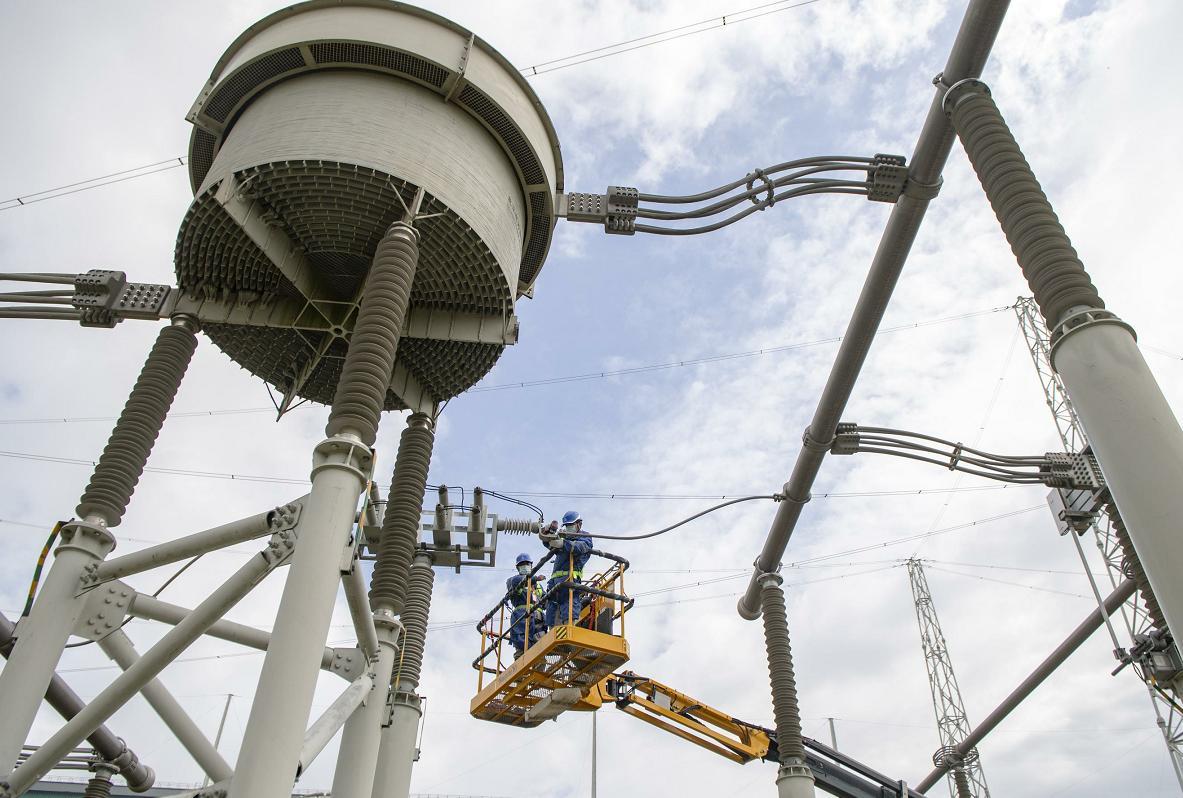 组图| 1100千伏古泉换流站完成"体检"_澎湃号·政务_澎湃新闻-the