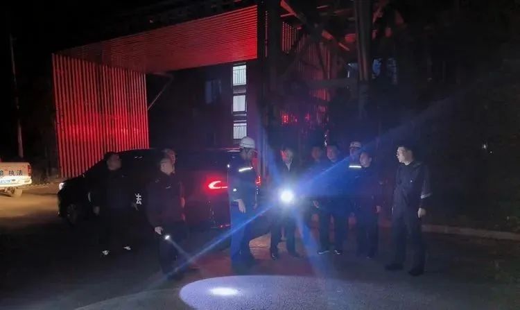 复兴区生态环境分局持续开展夜间执法检查行动