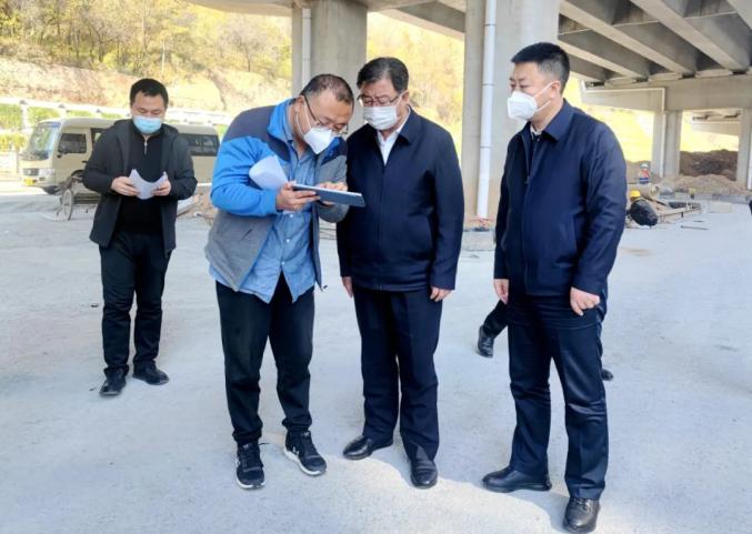 郭鹤立调研临夏市环城北路项目建设情况