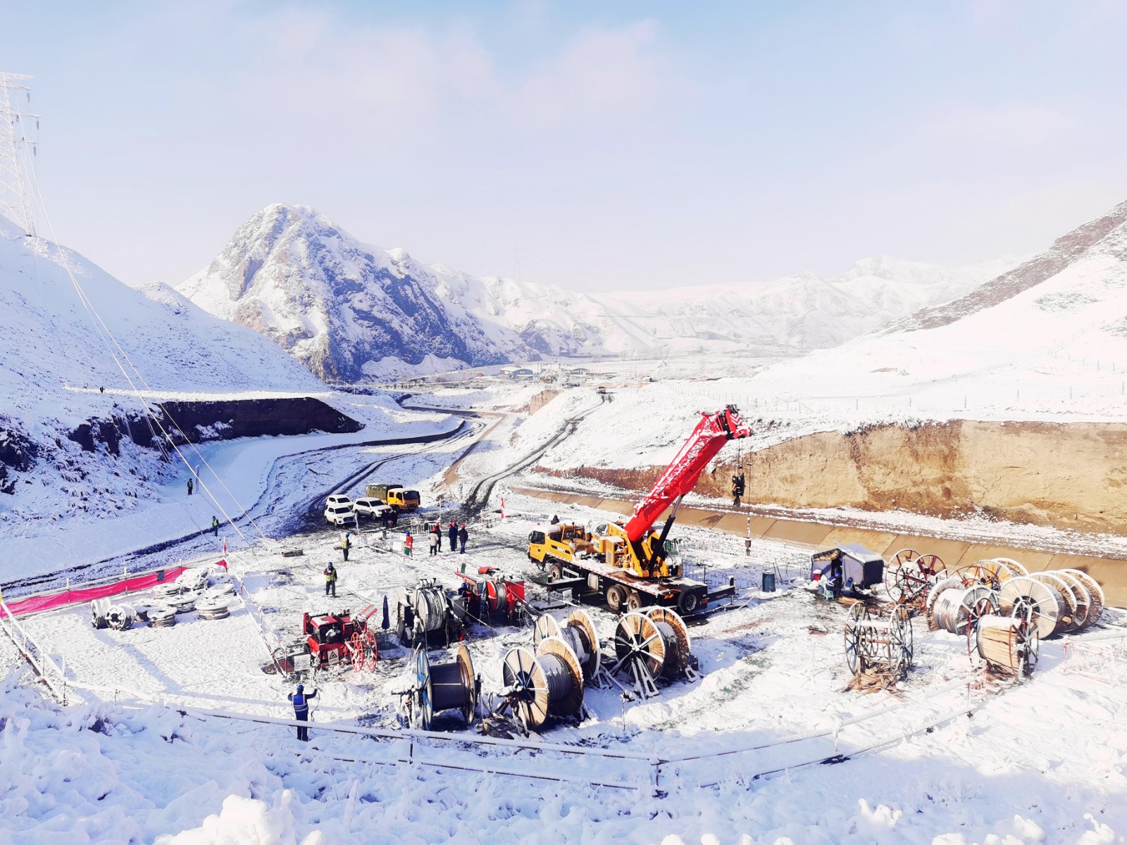 冰天雪地施工忙_澎湃号·政务_澎湃新闻-the paper