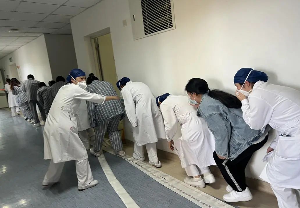 医院火灾应急预案演练记录_全国消防宣传月_医院消防应急演练