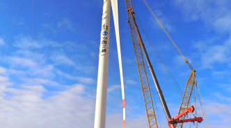 三峡能源包头示范项目一期风机全部吊装完成