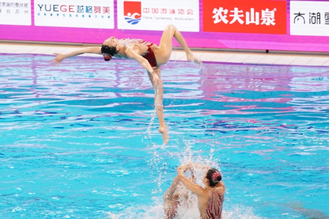 惊艳!“水上芭蕾”亮相苏州奥体中心!