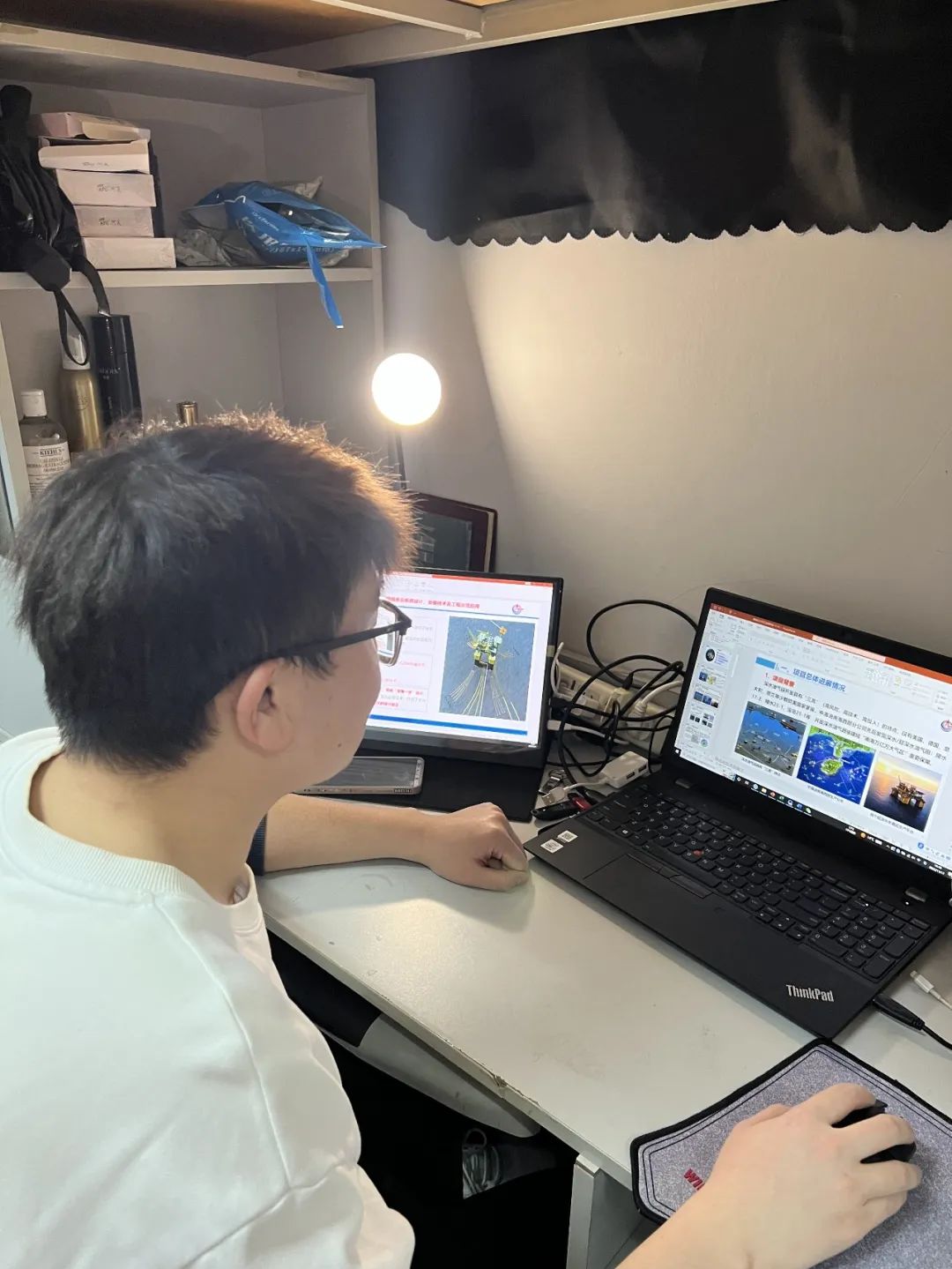 住在阳光公寓同一间宿舍徐东升,陈凌皓,孙海波安全与海洋工程学院的