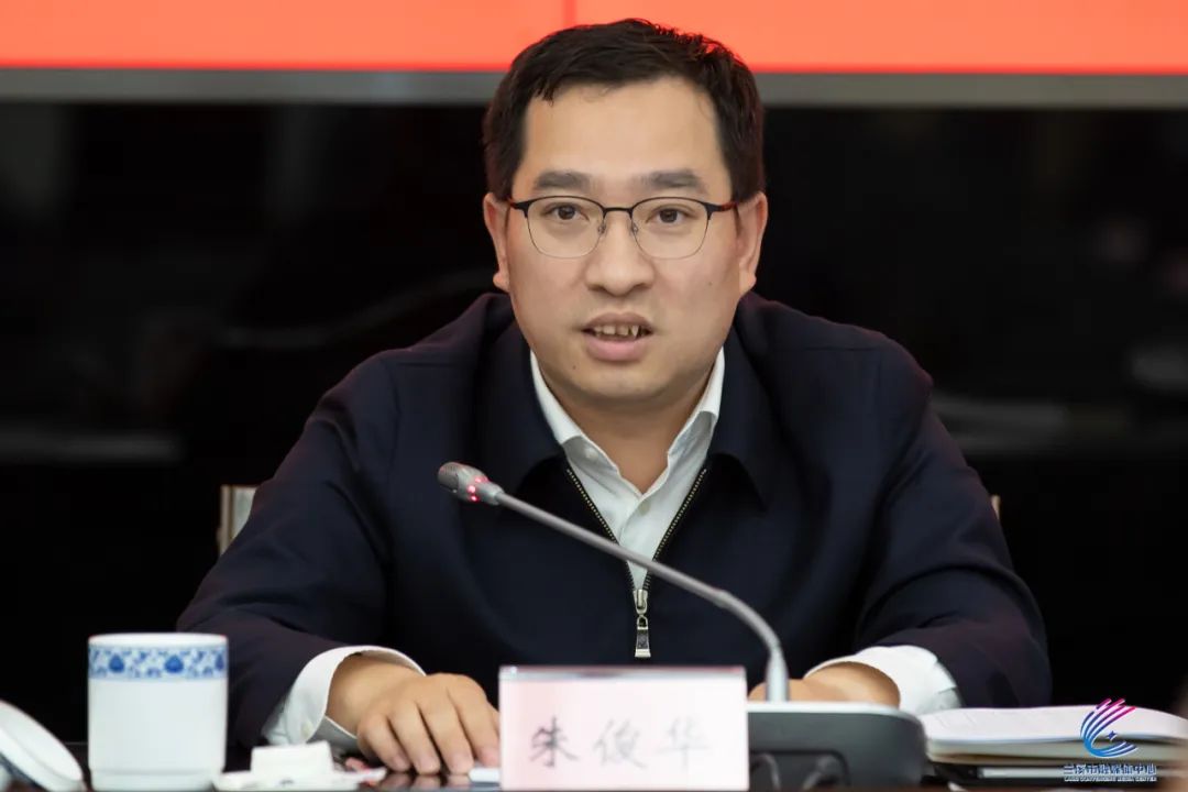 朱俊华在"项目攻坚突破大会战"双月清零行动部署会上强调 打赢项目