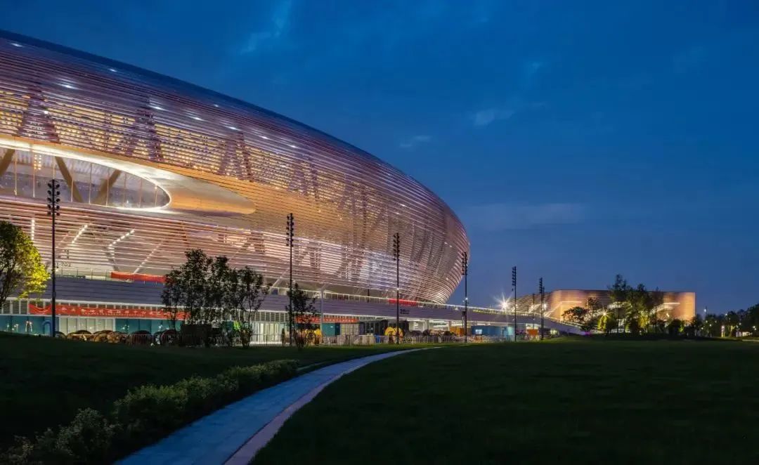 喜报丨东安湖体育公园一场三馆夜景照明工程荣获中照照明奖工程设计奖