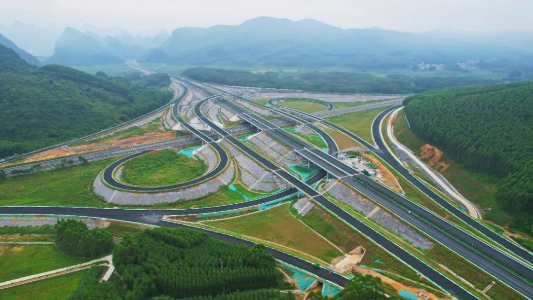 【落实项目工作20法·晒晒成绩单⑤】忻城县:项目建设"加速跑" 振兴