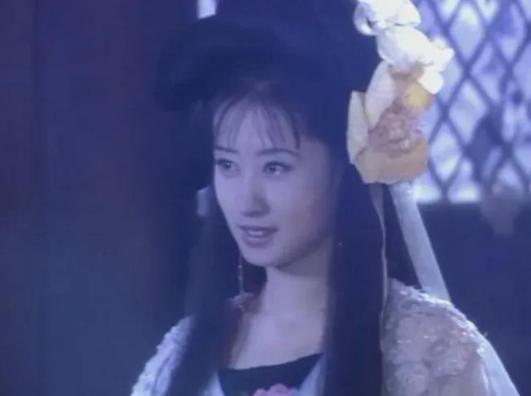 中年女性應(yīng)該什么樣？離婚后的她開始“叛逆”