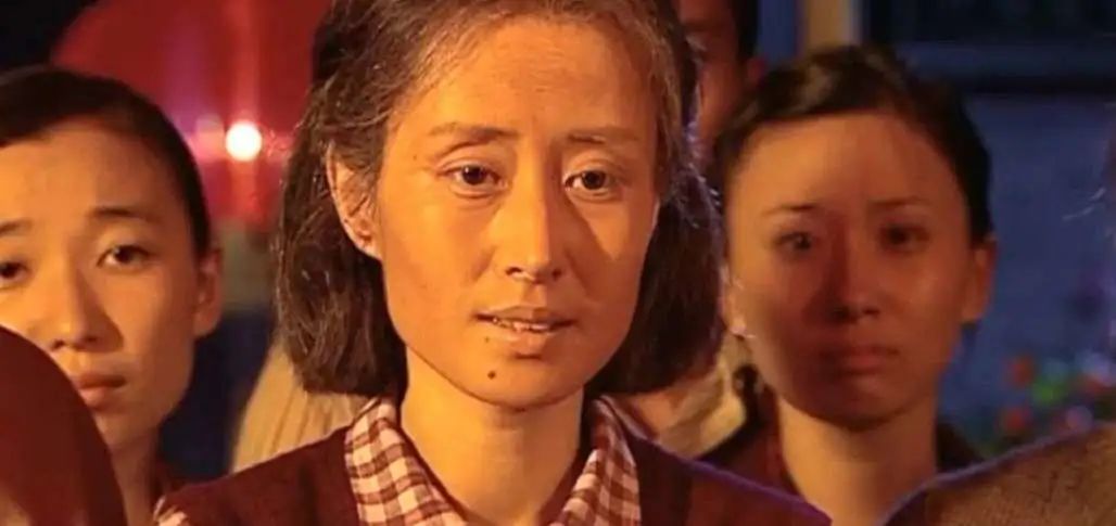 中年女性應(yīng)該什么樣？離婚后的她開始“叛逆”