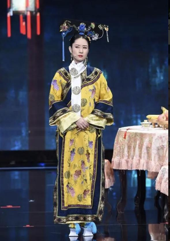 中年女性應(yīng)該什么樣？離婚后的她開始“叛逆”