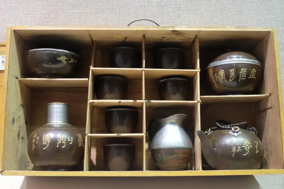 天南贡品”海南椰雕展在海口市博物馆开展