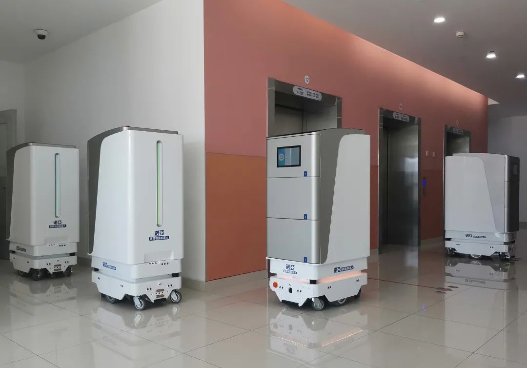诺亚医院物流机器人,满足院内95%的物资运输需求