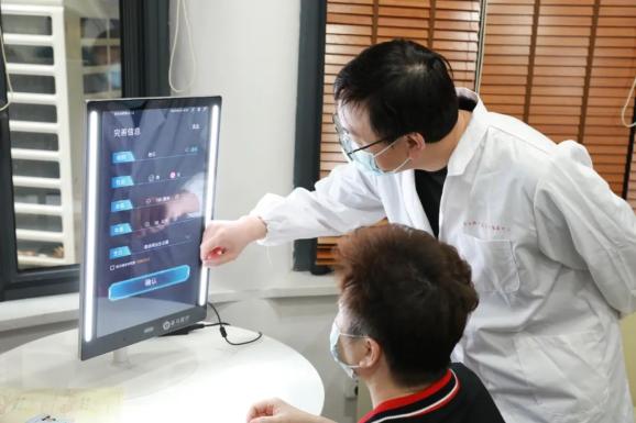 怎么开医药器材媒体之声｜高端又便民的“中医专列”，开进寻常百姓家@普陀区中医药特色卫生站点_https://www.jmylbn.com_新闻资讯_第8张