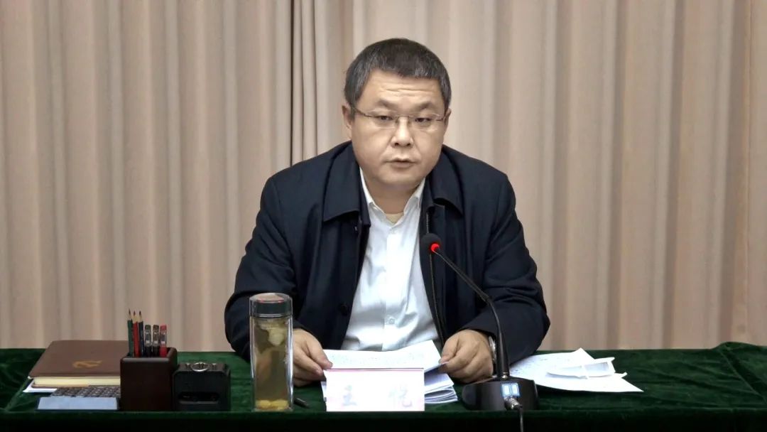 县领导李冬,王国崇,马季,郑杰斌,申星龙,张华锋