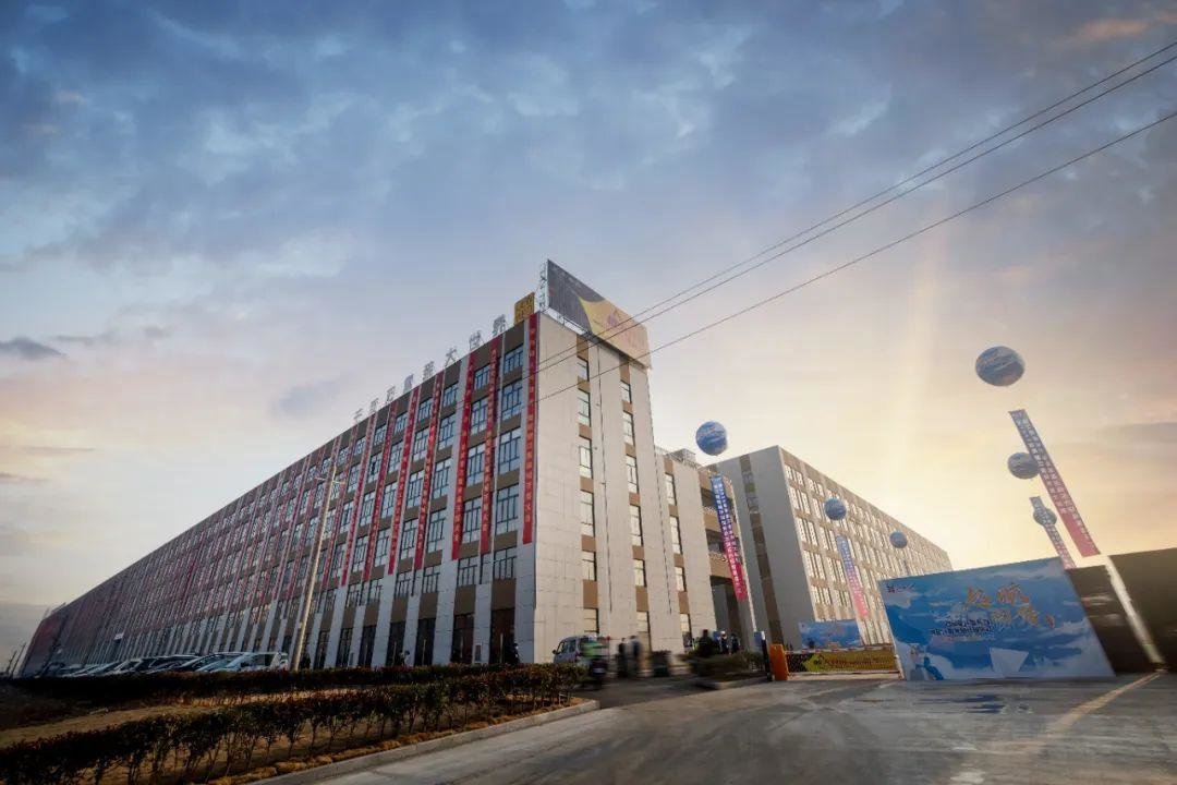 望江服装城盛大开园 首届望江童装秀开秀