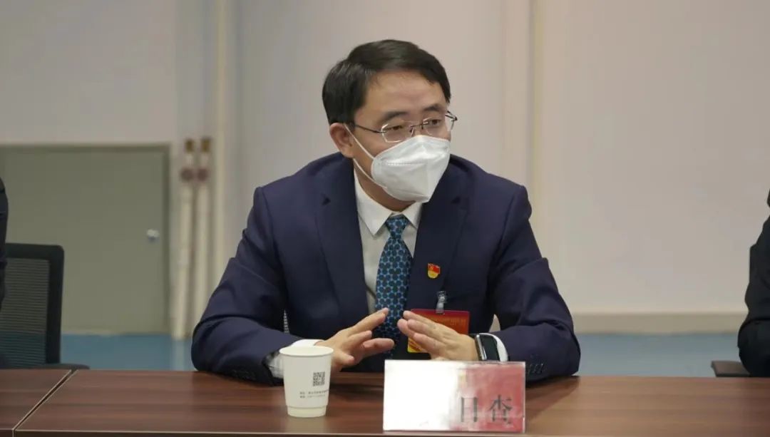 聚焦两会丨陈胡日查在参加韭菜庄乡代表团审议时指出 发展现代精品