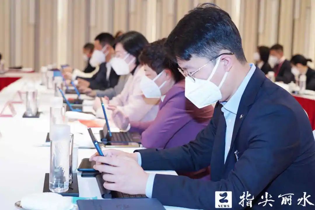 聚焦省两会 | 丽水代表团举行首次会议 推选代表团团长、临时党支部书记等_澎湃号·政务_澎湃新闻-The Paper