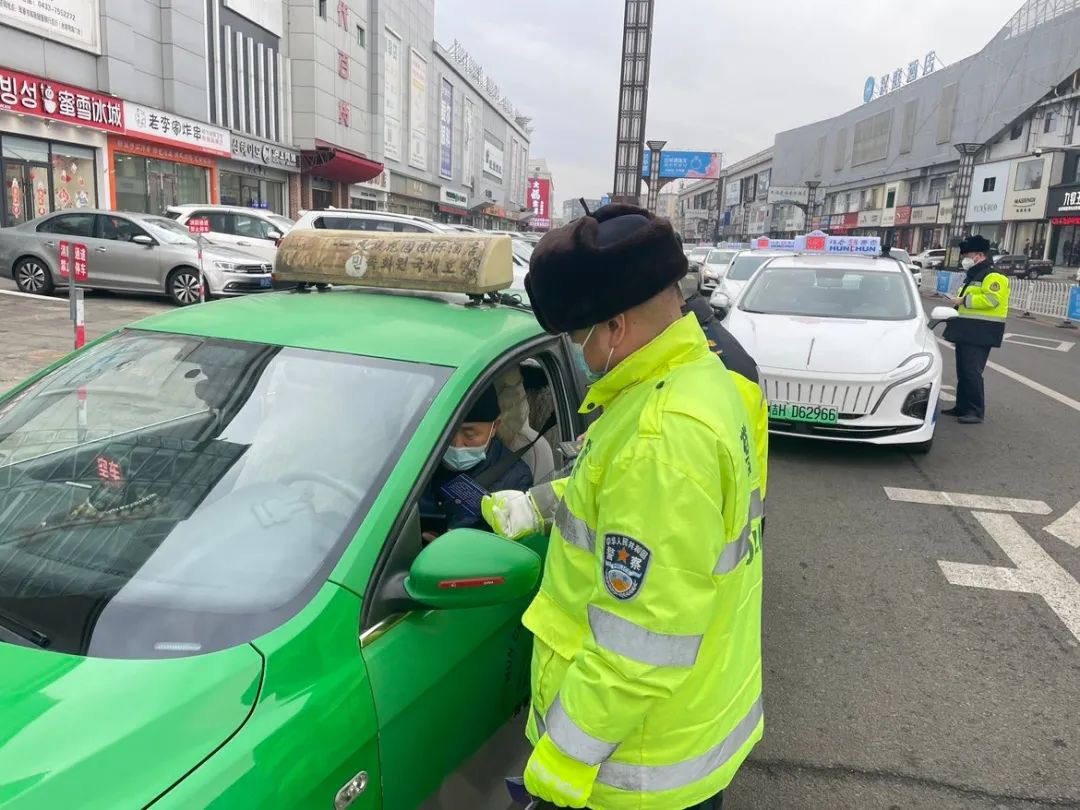 平安春运 交警同行珲春市公安局交警大队联合珲春市交通运输局开展营运机动车道路安全排查整治行动澎湃号·政务澎湃新闻 The Paper 4486