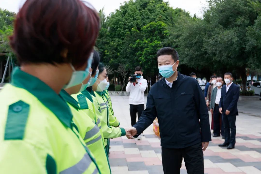 吴海峰节前走访慰问：做好值班值守 抓牢安全生产 确保春节平安祥和澎湃号·政务澎湃新闻 The Paper 2192