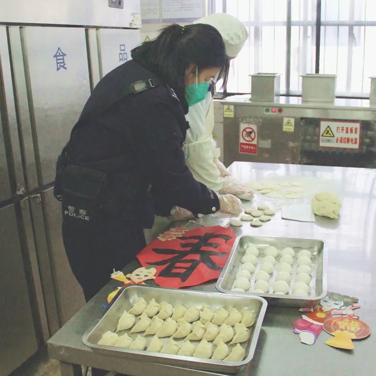 女子监狱做饭图片