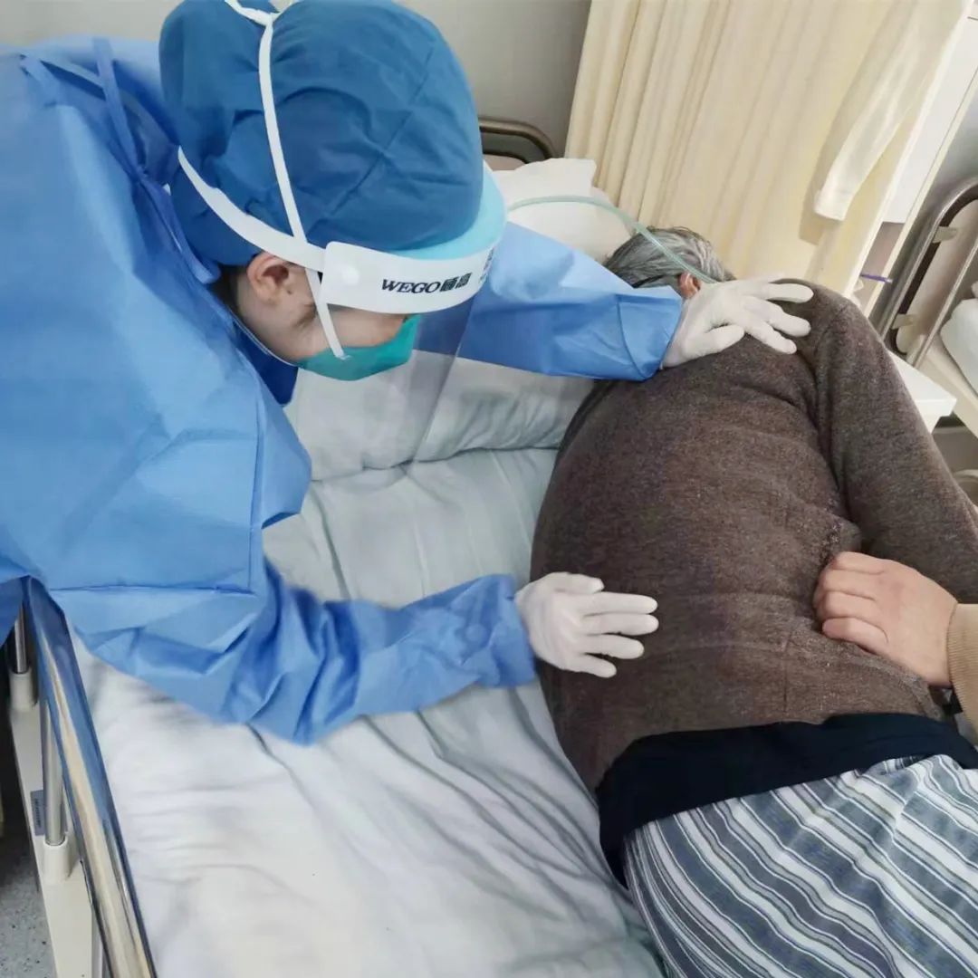 金山这家医院的新冠诊疗新模式,助力患者快速康复→_澎湃号·政务