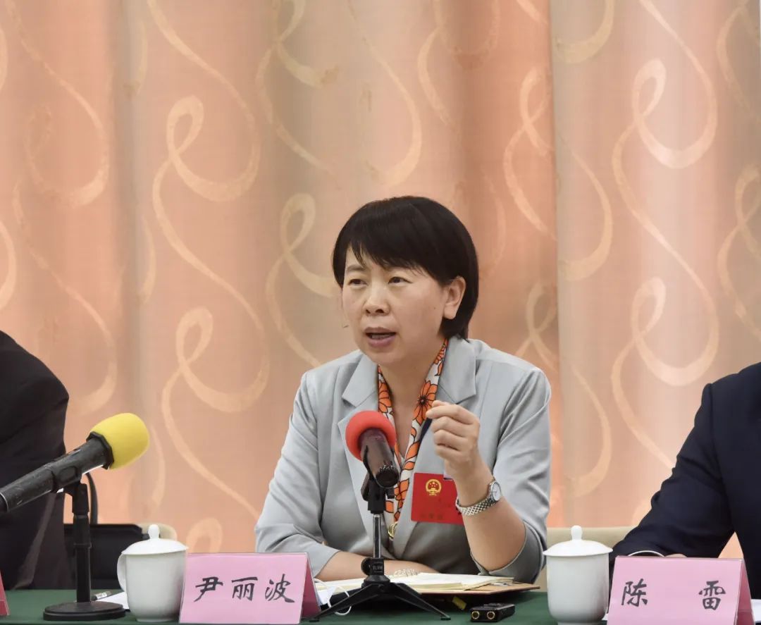 聚焦两会尹丽波在参加金江代表团审议时要求锐意进取开拓创新认清发展