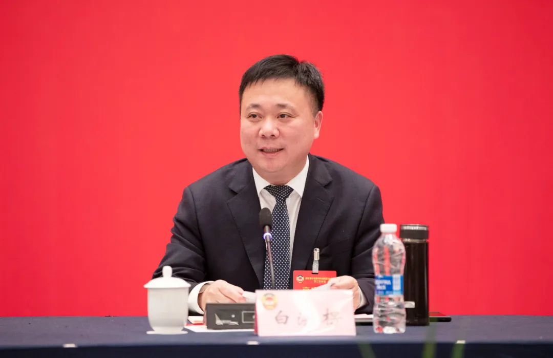 【县市区热线】白洪楞参加港澳台海外人士座谈会暨区政协侨台联委员