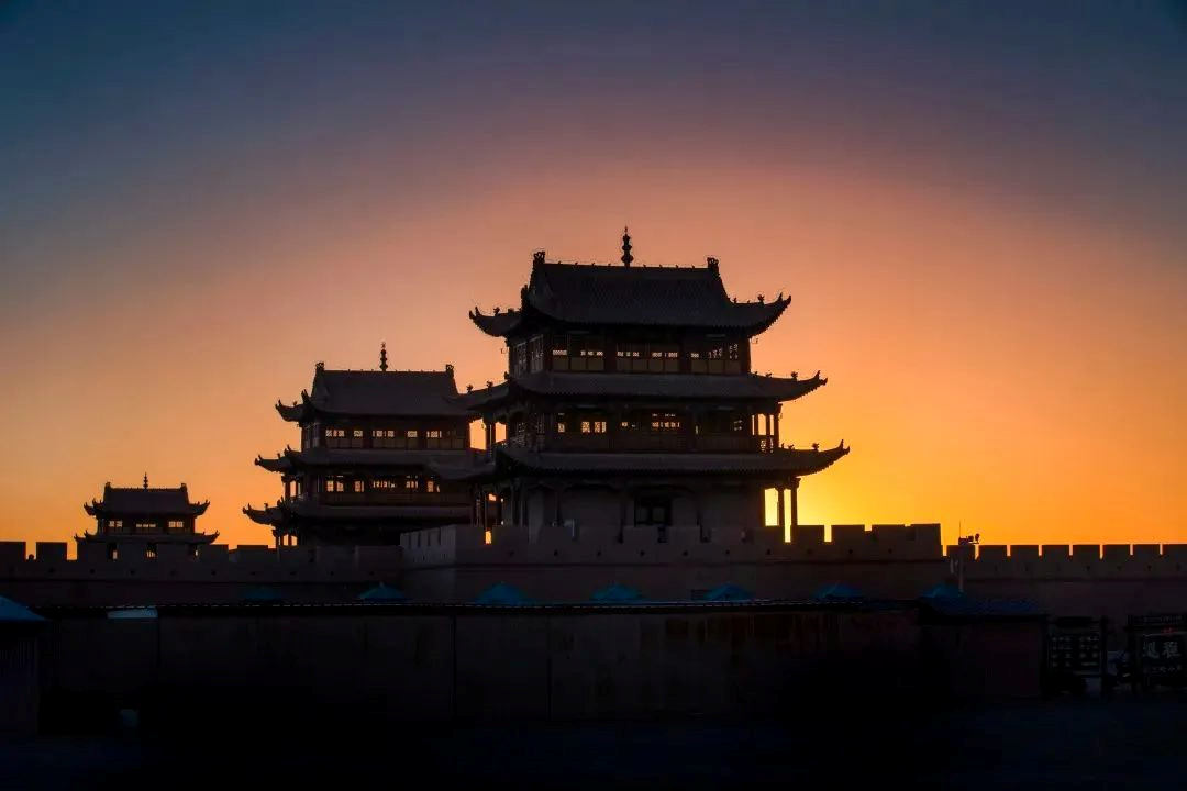 一片孤城万仞山,风光无限嘉峪关_澎湃号·政务_澎湃新闻-the paper