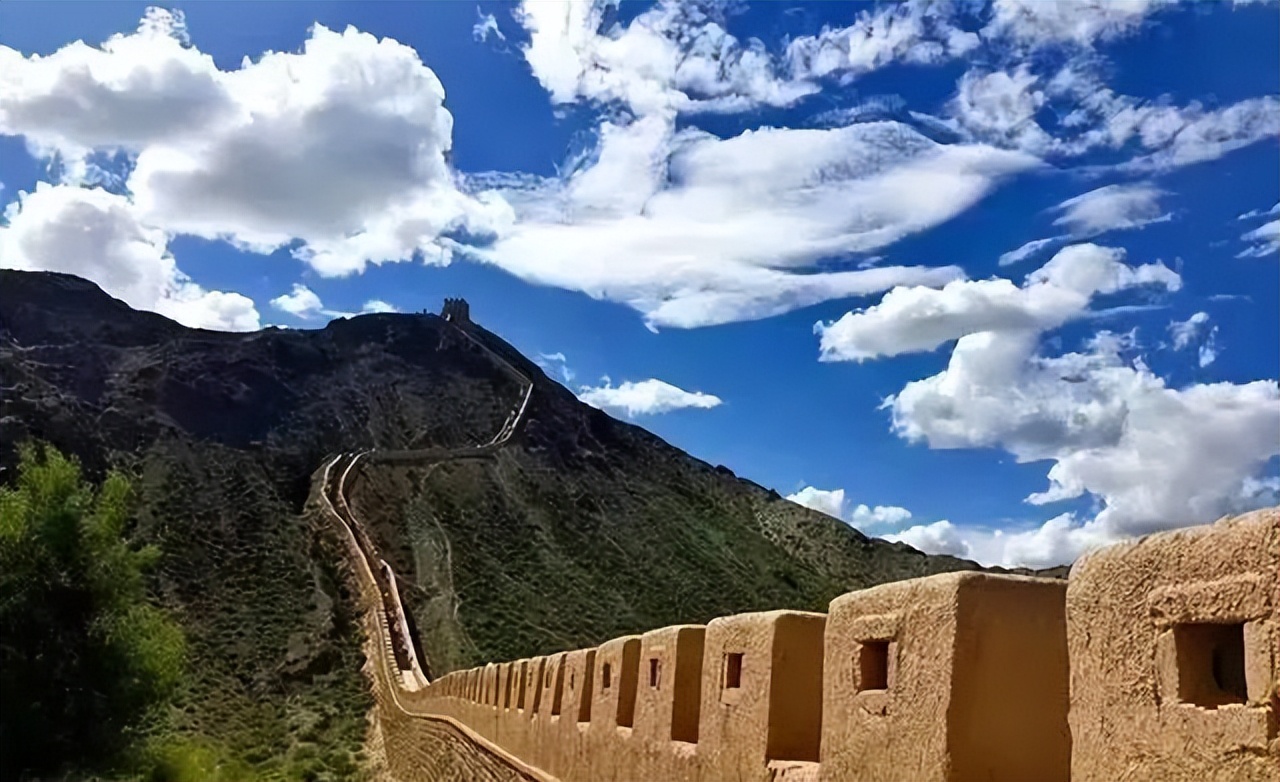 万仞高山图片