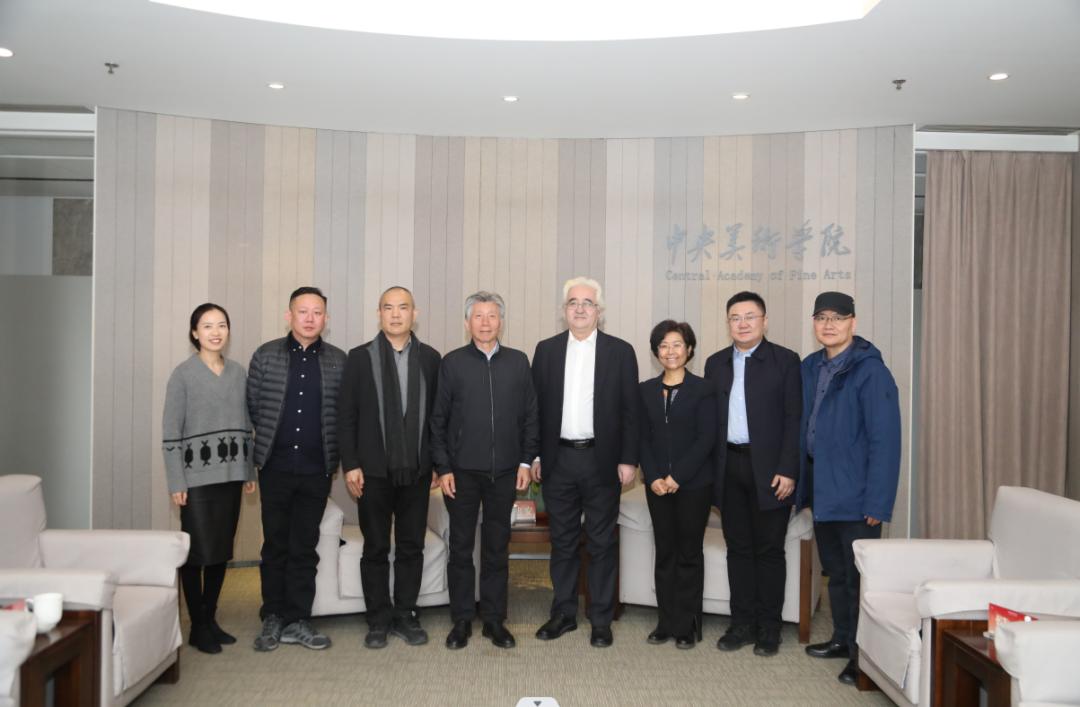 新疆艺术学院院长莫合德尔61亚森一行来访中央美院