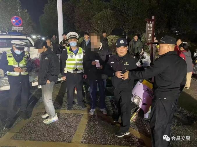 会昌交警严厉打击“鬼火”摩托车!