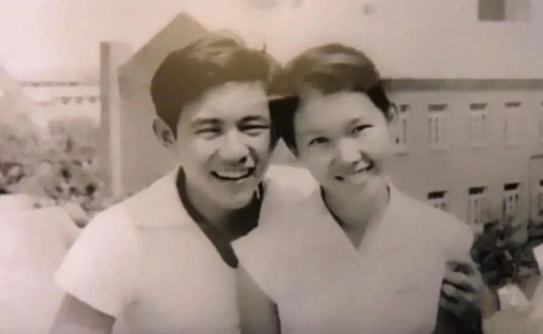 老戏骨李文玲：嫁初恋53年太欢乐，丈夫是我们熟悉的他_澎湃号·湃客_澎湃新闻-The Paper