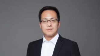 网络作家晨飒：文学不能光有田园牧歌，也得有钢铁雄曲