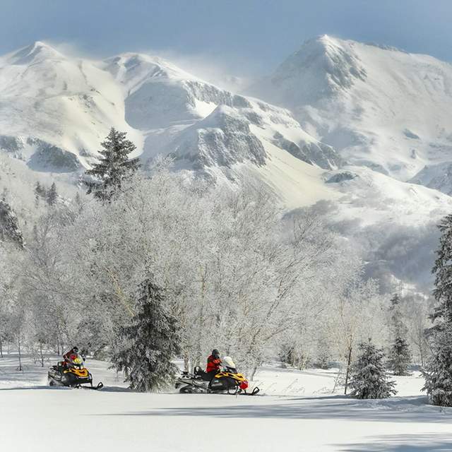 長白春雪｜春雪戀城，長白山的雪驚艷了整個春天！