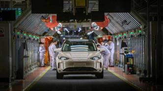 从“黑马”到“卷王”，赛力斯跳级入局