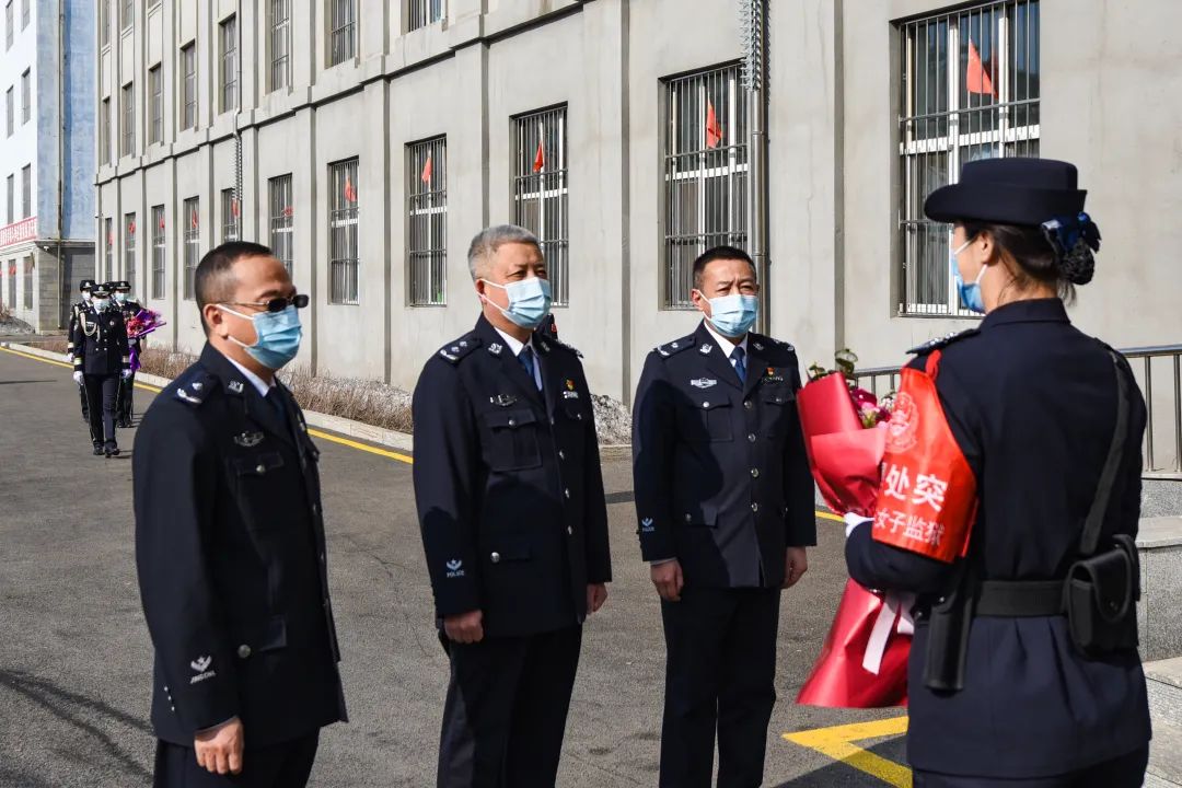 天津市女子监狱政委图片