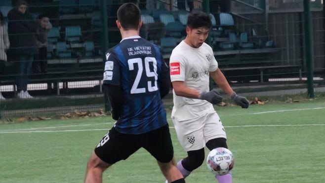 在欧洲踢球稳了，武磊19岁师弟克甲再登场，助球队5-2大胜