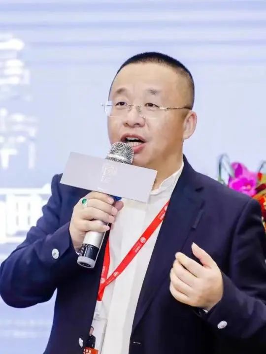 宋志峰:闵行区六届,七届政协委员上海中闵投资集团有限公司董事长part