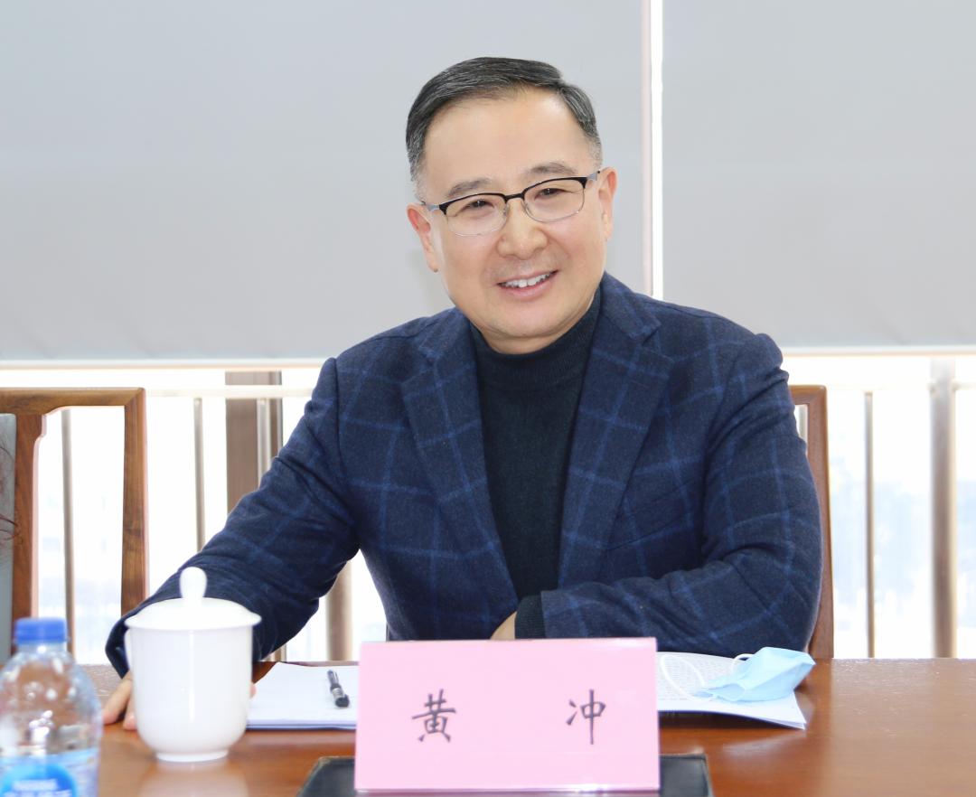 动态 | 攻坚克难，推动城市更新落实落地！——区政协主席黄冲赴区建管委走访调研