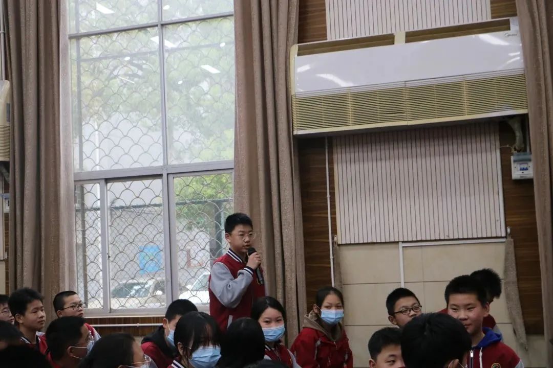 签订战略协议 法治护航青春——市中级法院等4家单位与东方红中学举办