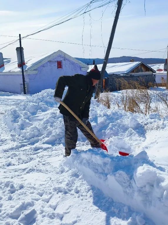 阿木尔镇:地企融合共助力·畅通雪路护民生_澎湃号·政务_澎湃新闻
