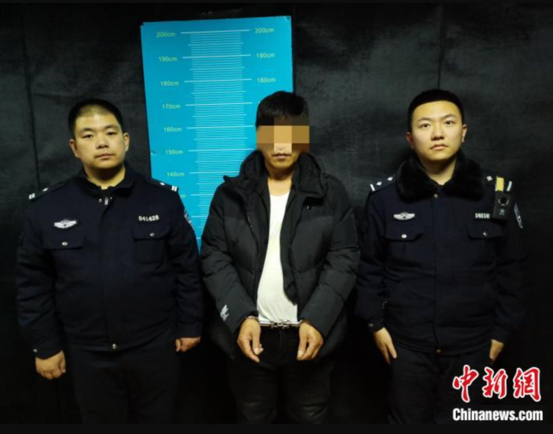 《【摩杰网上平台】法治热点| 学生被罚站倒地去世，当地教育局回应》