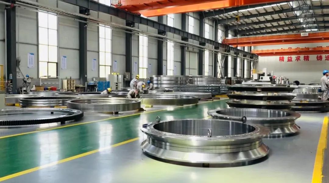 日前,在洛阳新强联回转支承股份有限公司生产车间,机