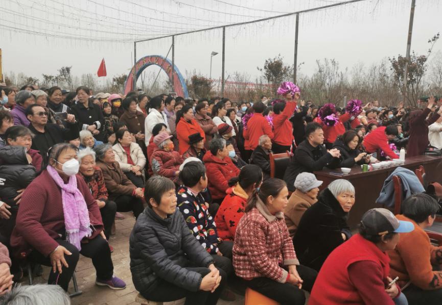 乡村三月好风光 十里桃花看英庄——卧龙区英庄镇举行桃花节"大地欢歌