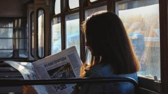 地铁上的读书人，都喜欢什么书？